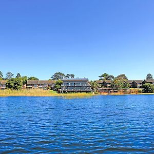 Pine Lake Marina